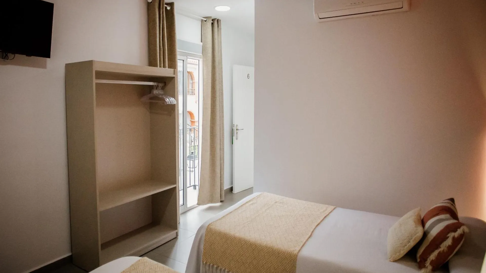 Apartamentos Turisticos Mastil 16 Malaga Spain