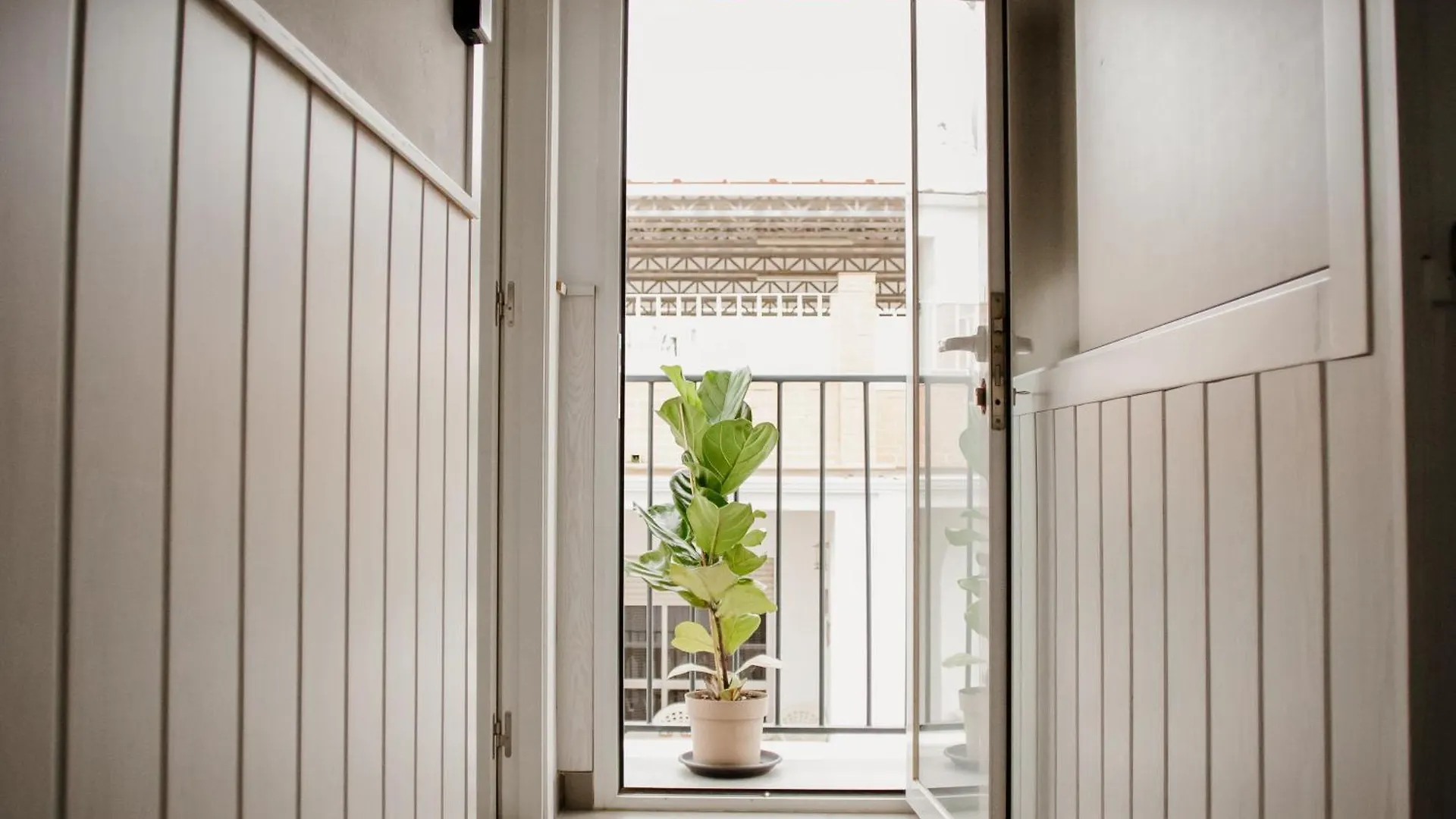 Apartamentos Turisticos Mastil 16 Малага