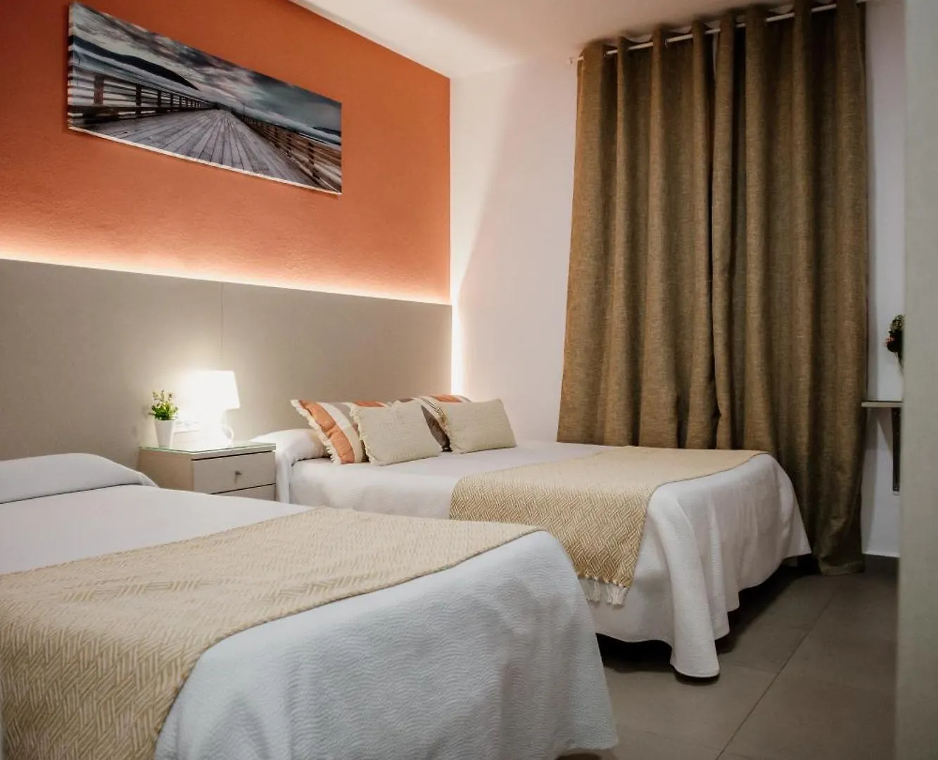 Apartamentos Turisticos Mastil 16 Malaga Spain
