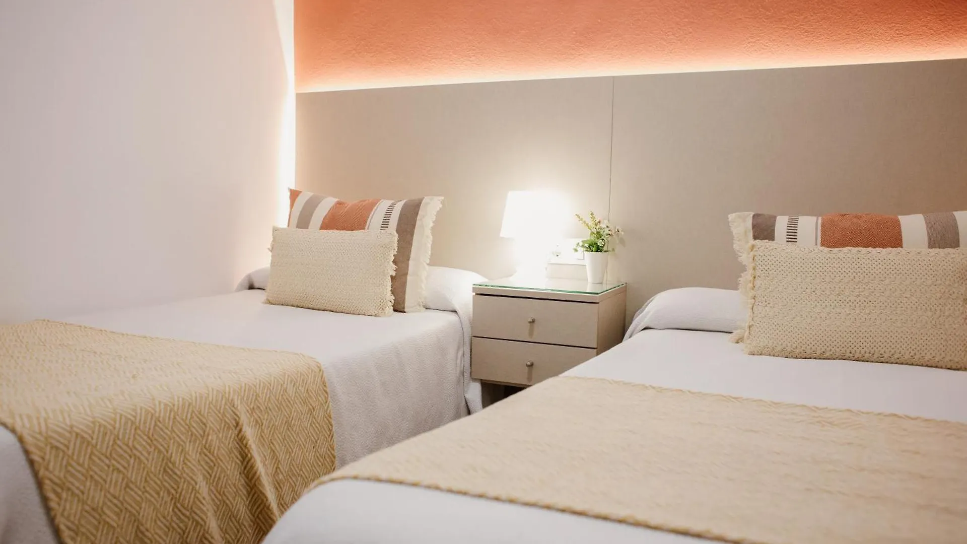 Apartamentos Turisticos Mastil 16 Μάλαγα